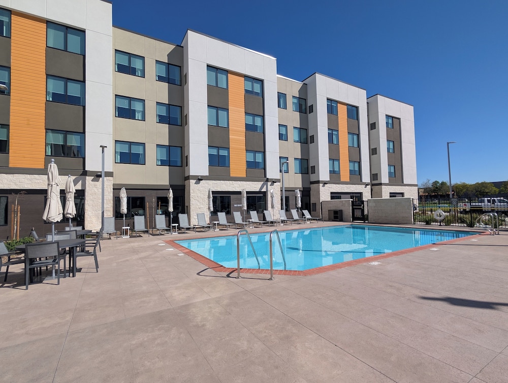 Residence Inn by Marriott Sacramento Cal Expo 7/68