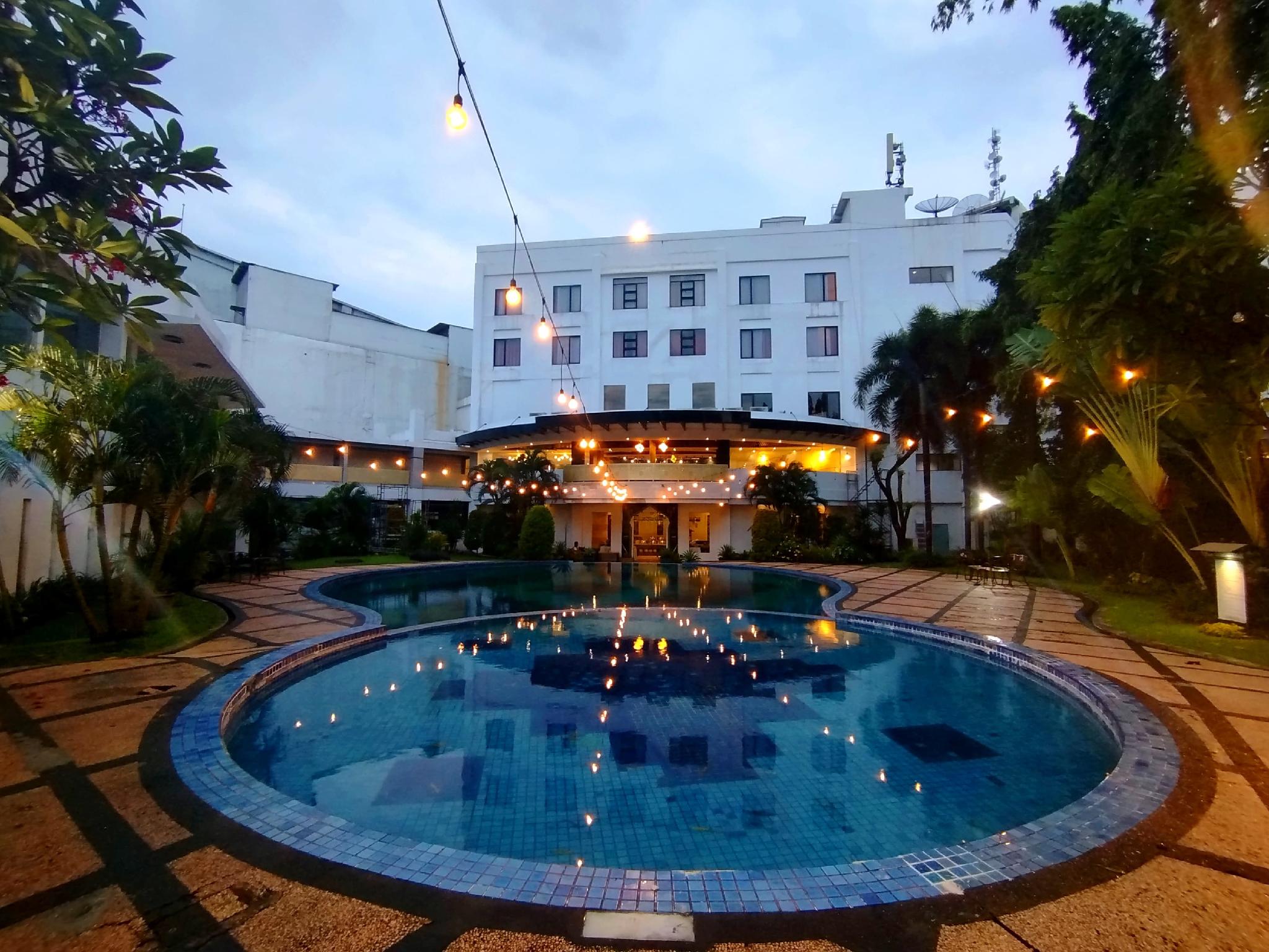 The Sun Hotel Sidoarjo 4/43