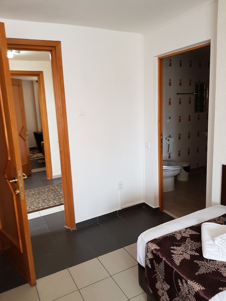 Tranzzit Hotel 27/44