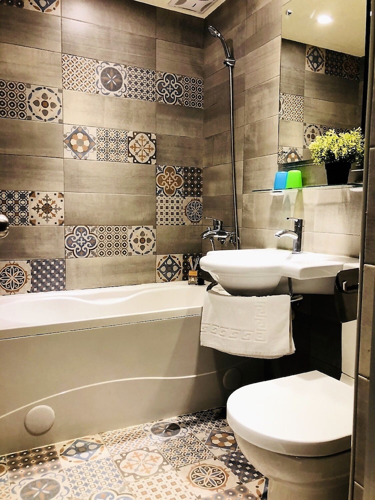 XIMEN HOTEL 49/70
