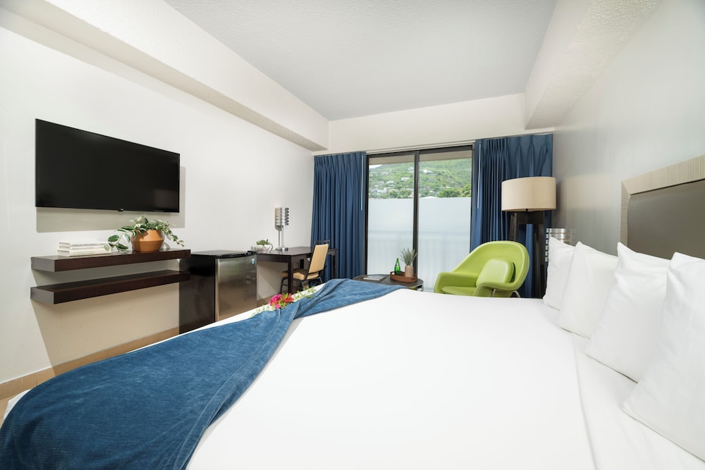 Windward Passage Hotel USVI 25/65