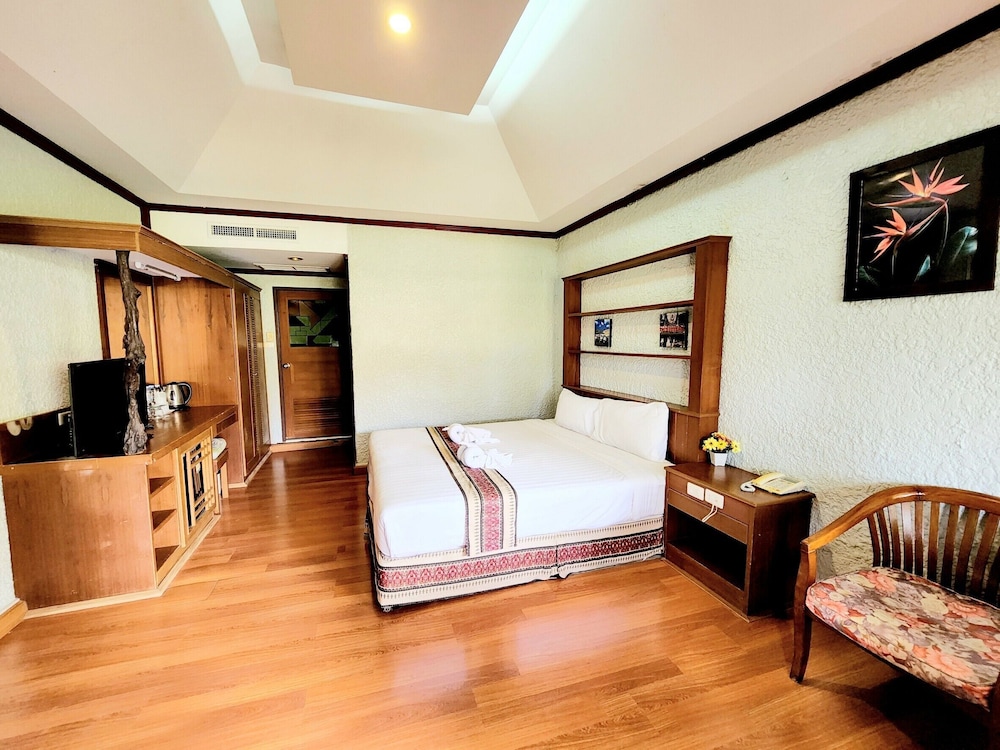 Superior, Family, 1 Double and 1 Single Bed
