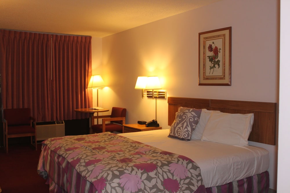 Ozark Valley Inn 16/50