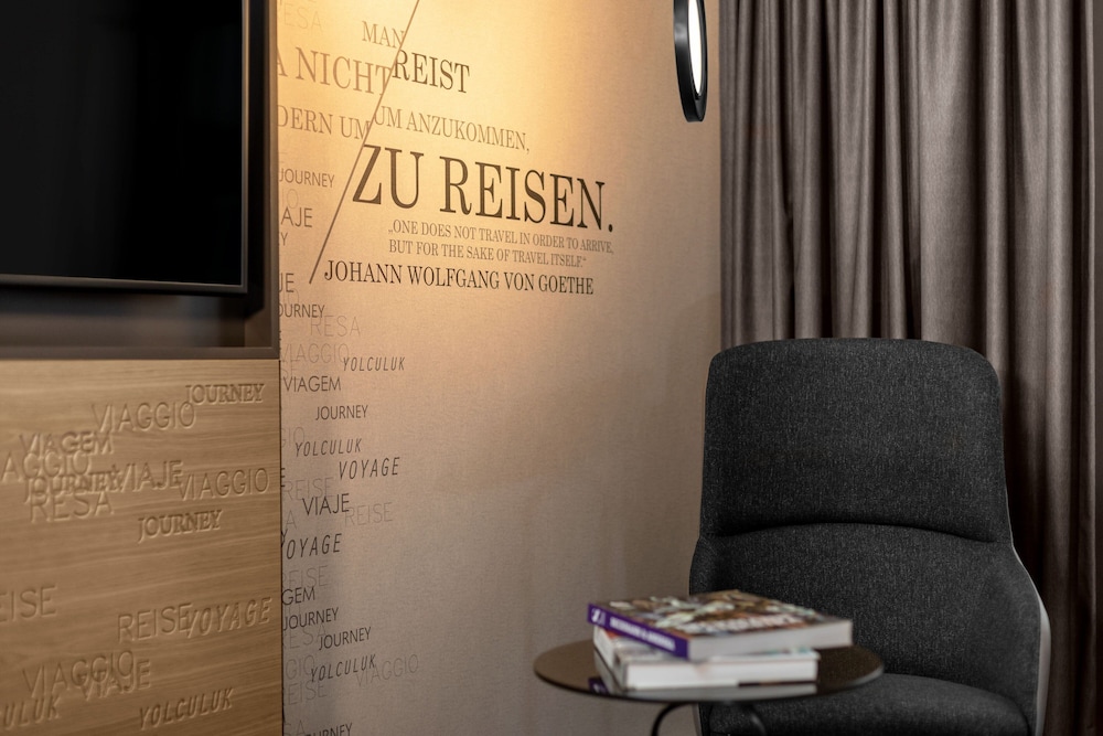 Frankfurt Airport Marriott Hotel 38/68