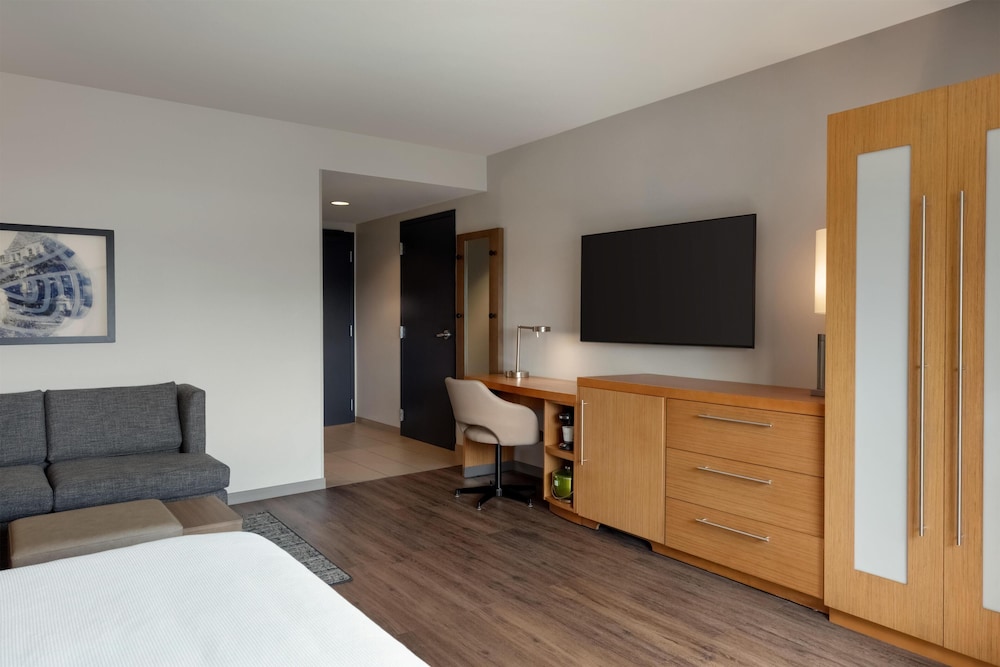 Hyatt Place Bloomington 39/64