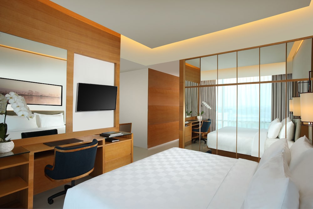 RESINDA HOTEL KARAWANG, MANAGED BY PADMA HOTELS 12/67