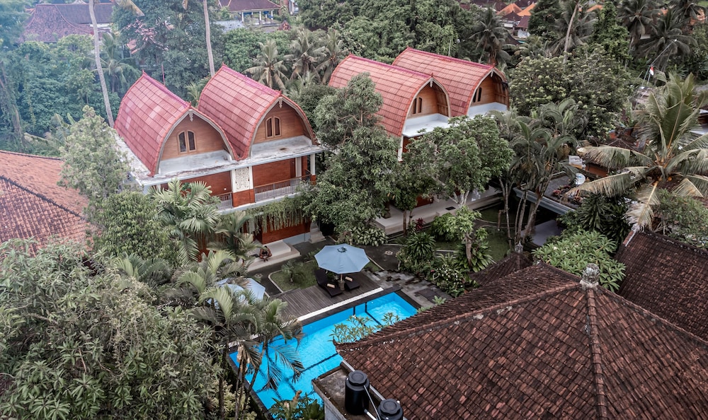 Gunung Merta Bungalows 20/22