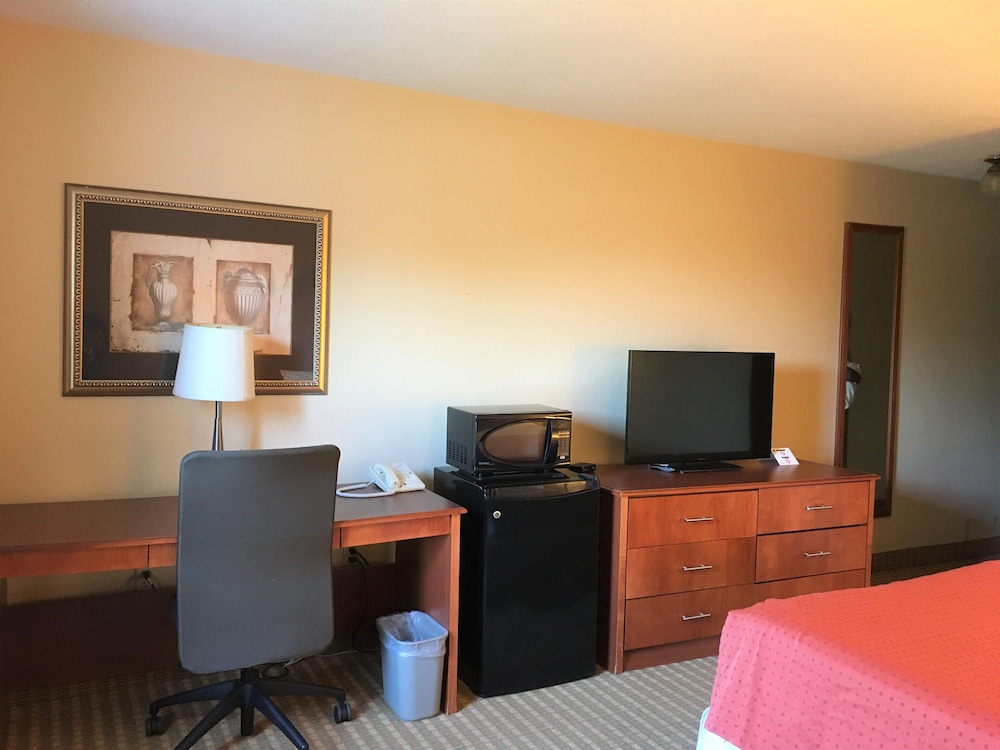 Best Value Inn & Suites Parry Sound 13/17