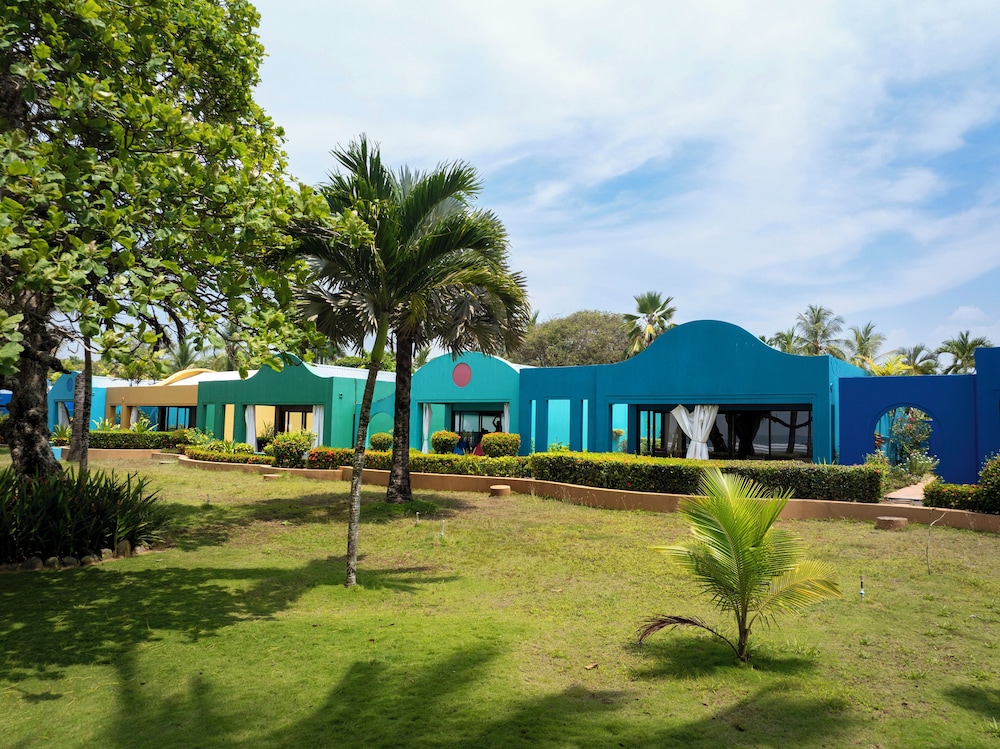 Alma Del Pacifico Hotel 42/50