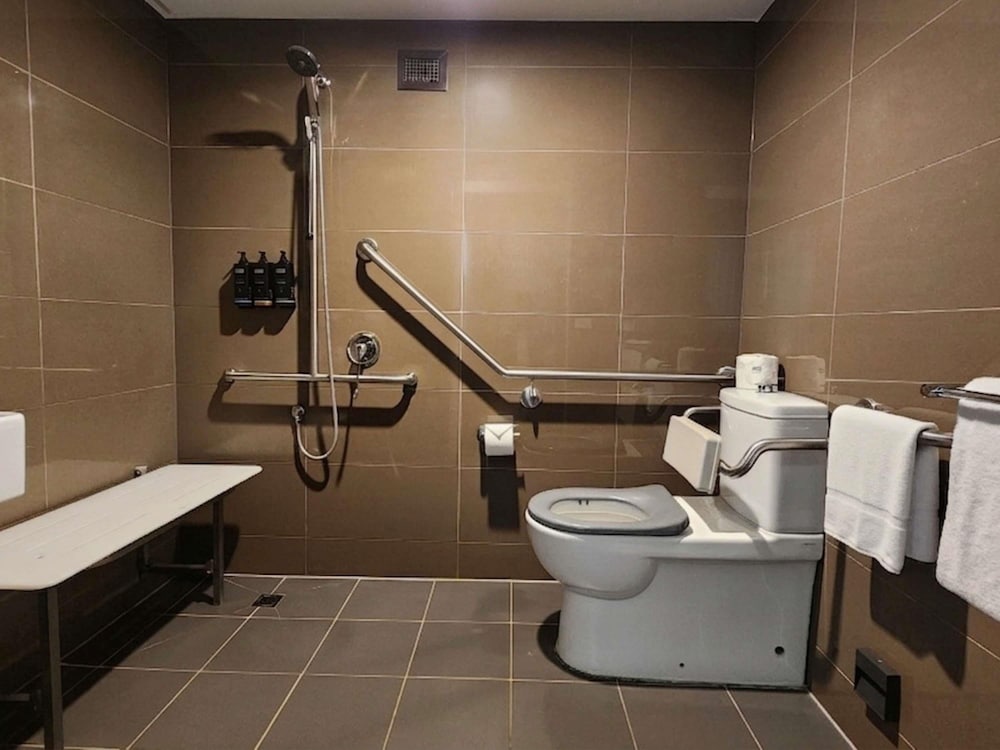 Mercure Melbourne City Centre 58/59