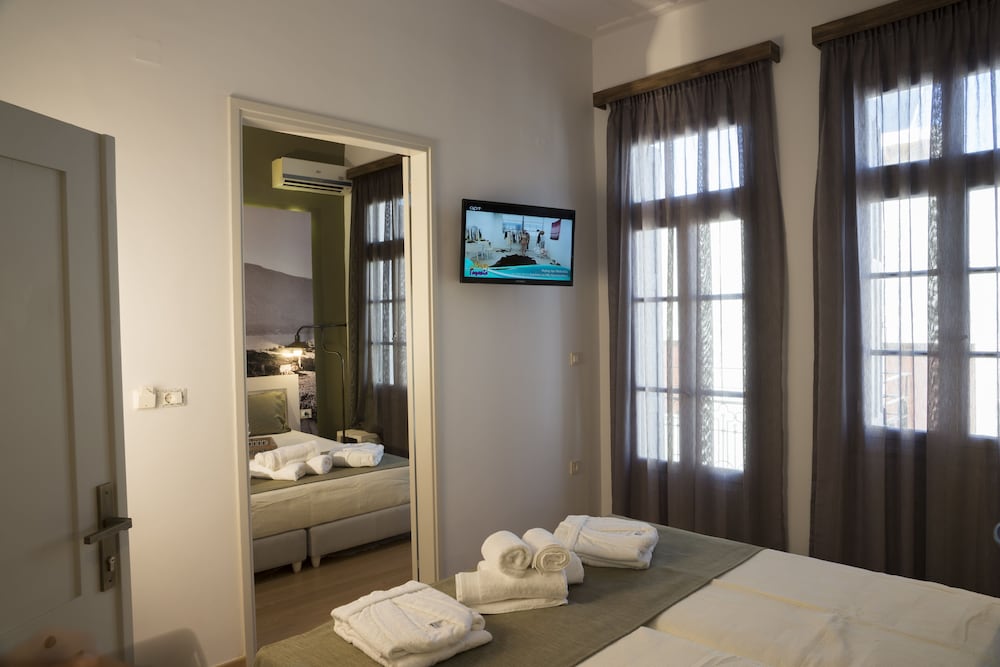 Elia Daliani Suites 38/43