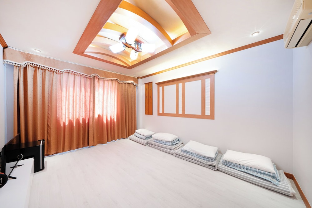 Gaeul Hotel 24/44