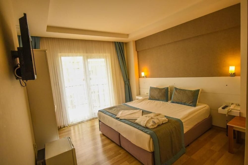 STANDARD, DOUBLE OR TWIN BED