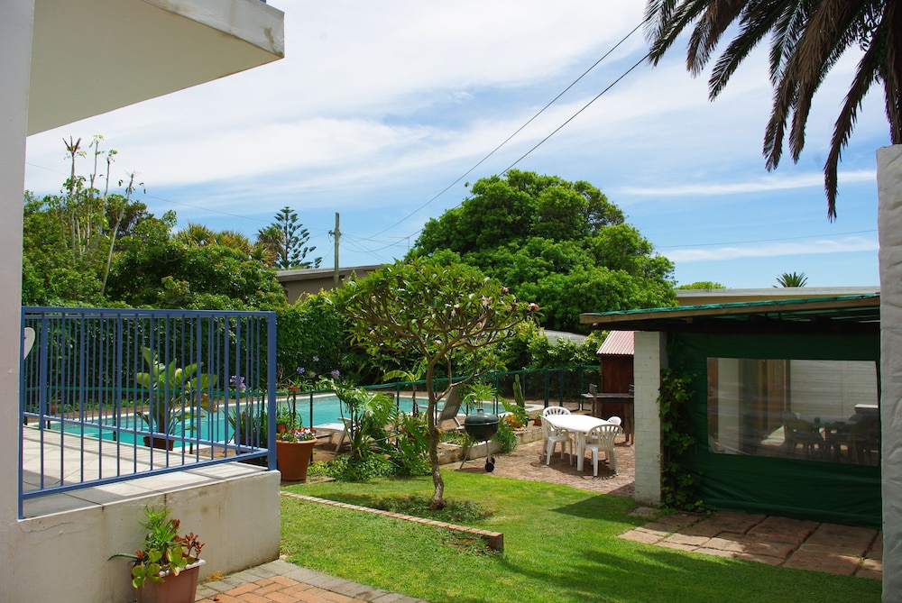 Aqua Marine Guest House photo2