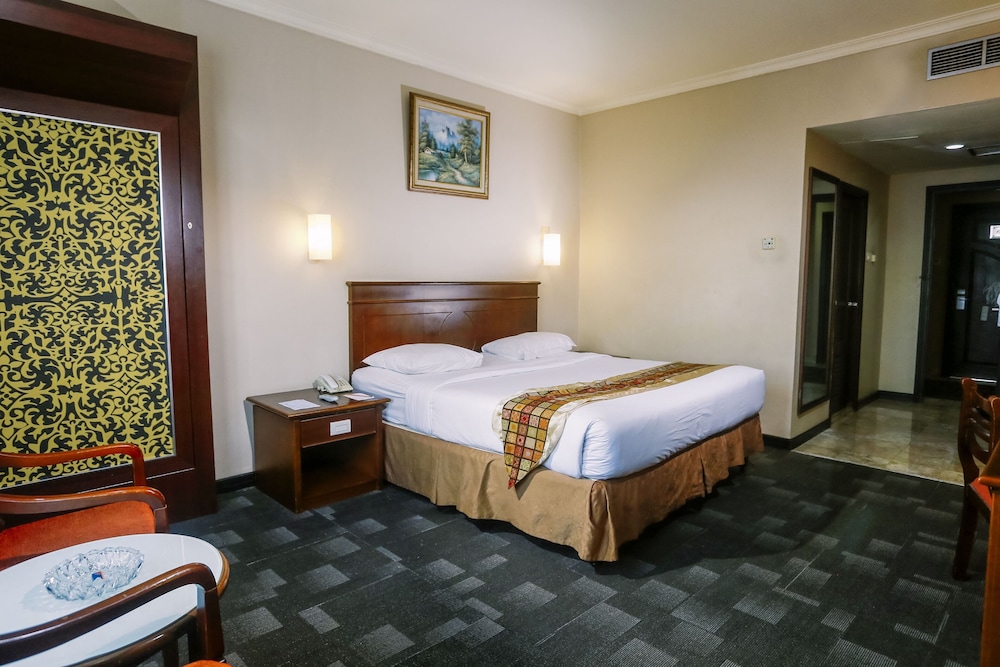 Furaya Hotel 17/37