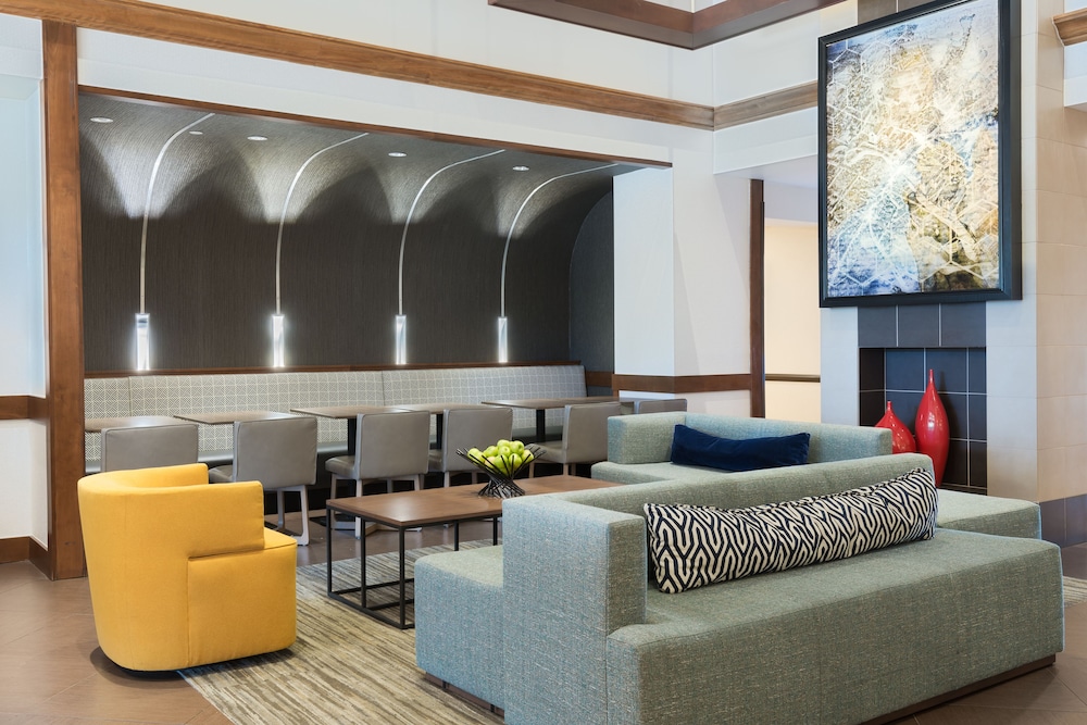 Hyatt Place Boston/Medford 35/49