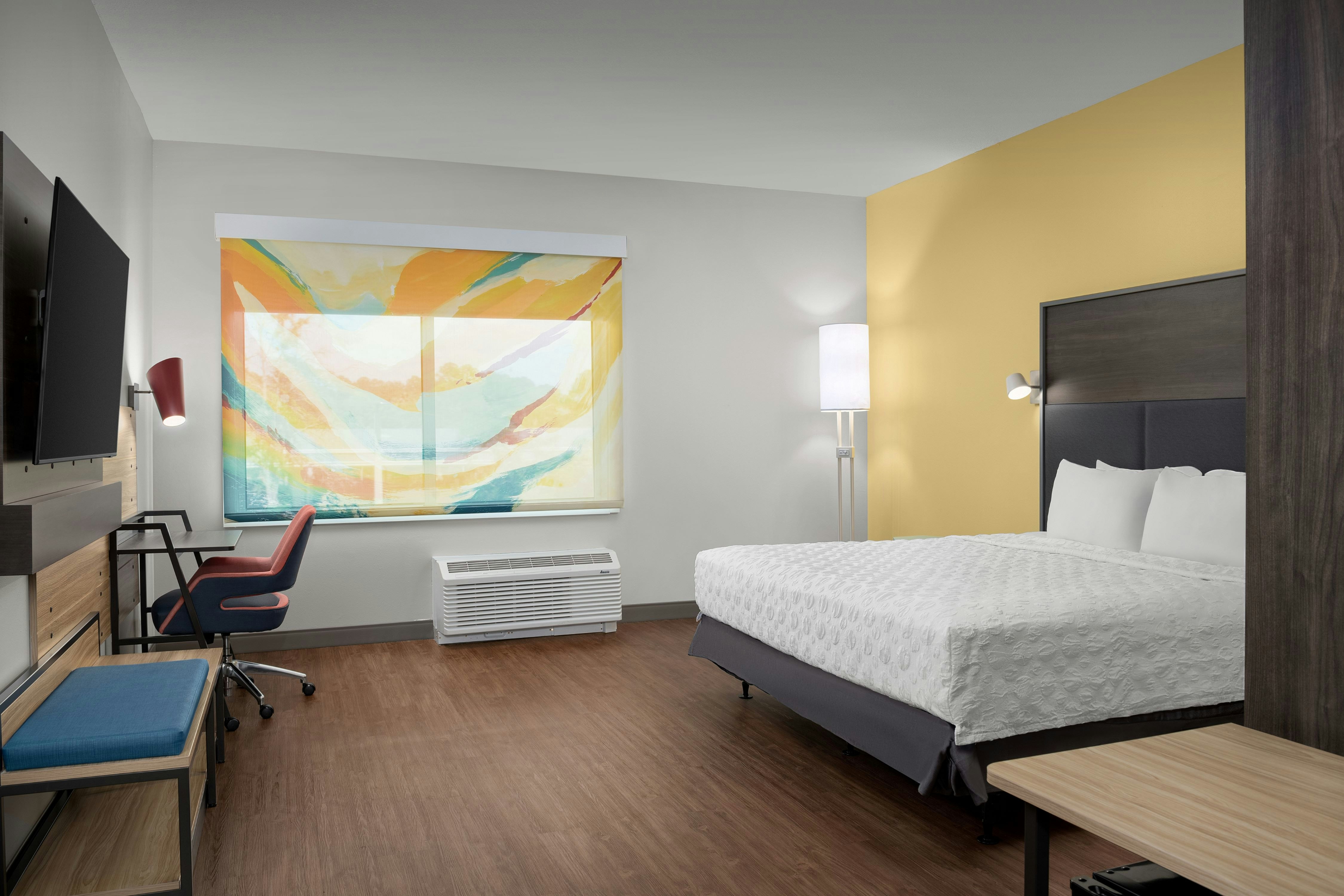 ROOM, KING BED, ACCESSIBLE
