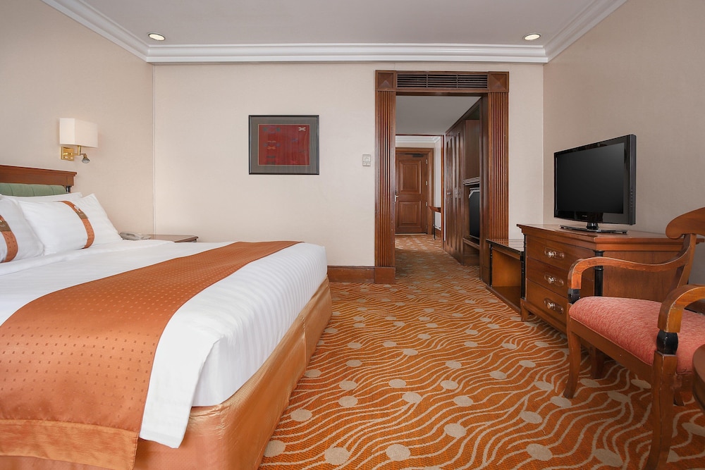 Holiday Inn Galleria Manila 23/74
