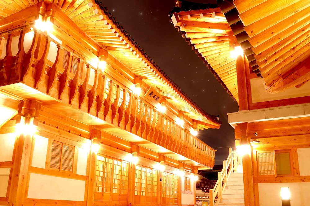 Gyeongju Hwangnamkwan Hanok Hotel 25/40