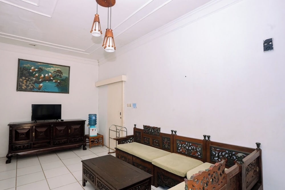 Aries Biru Hotel and Villa 30/49