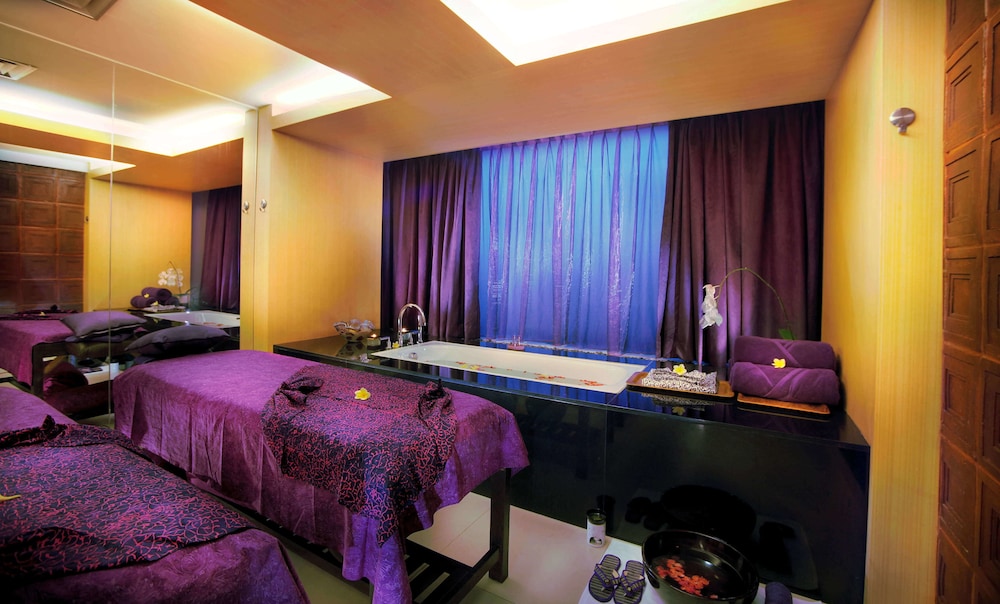 Quest Hotel Kuta 16/35