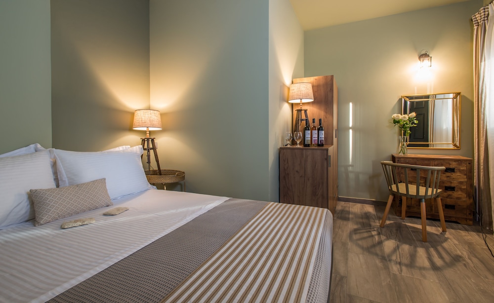 Mirabilia Boutique Hotel 17/86