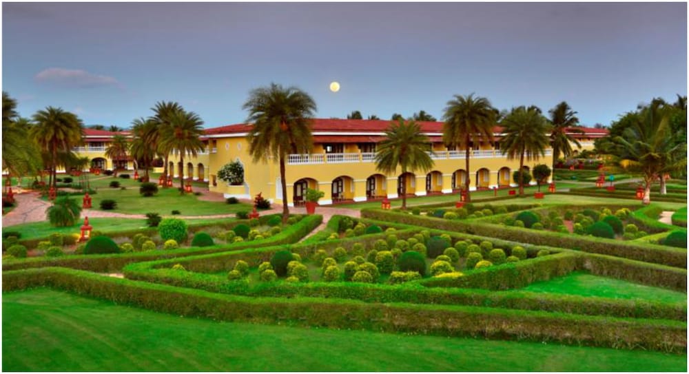The Lalit Golf And Spa Resort Goa 46/50
