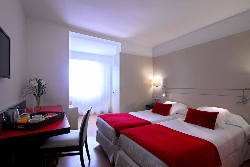 Grupotel Gravina 23/64