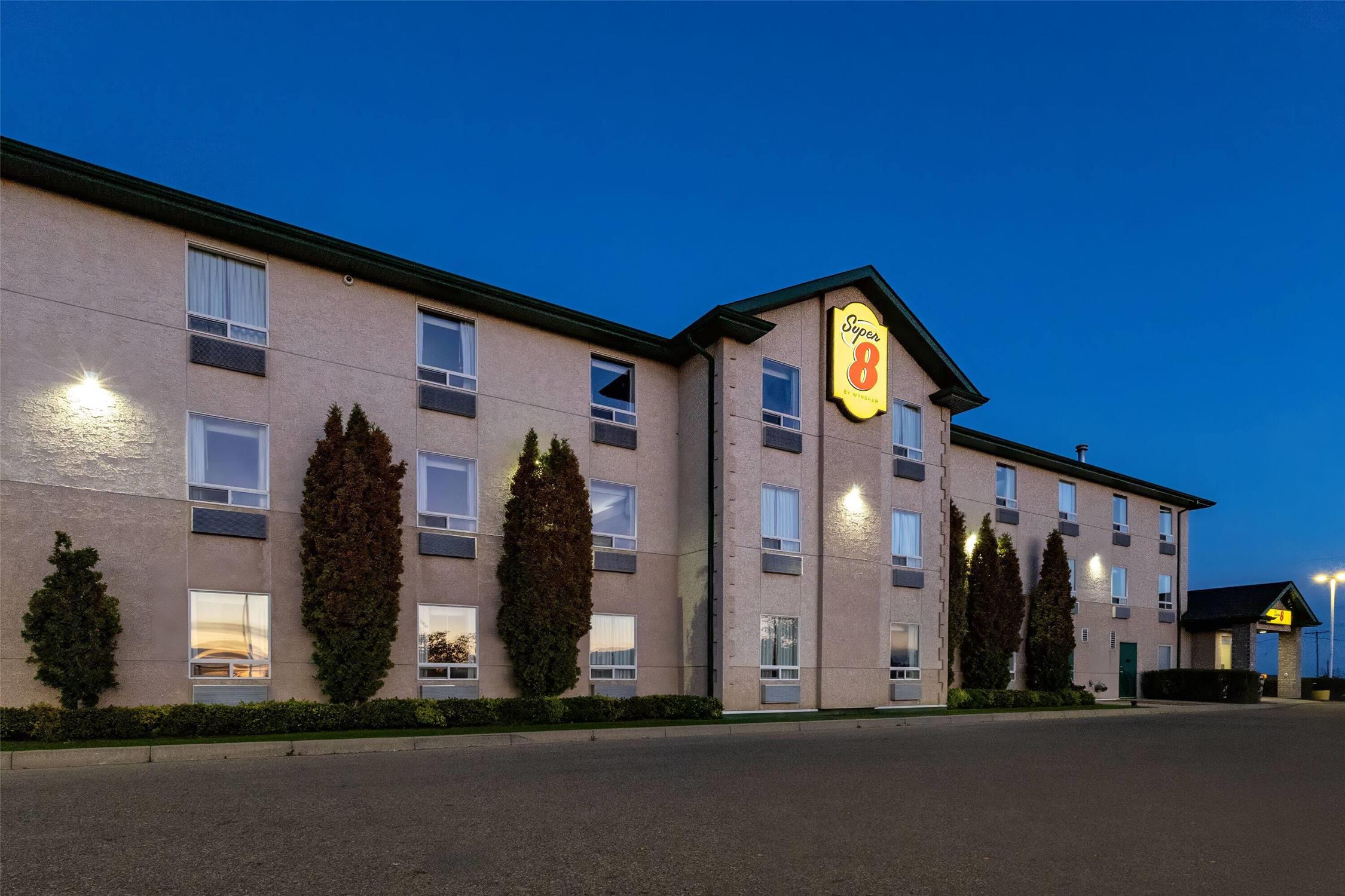 Super 8 By Wyndham Prince Albert 6/33