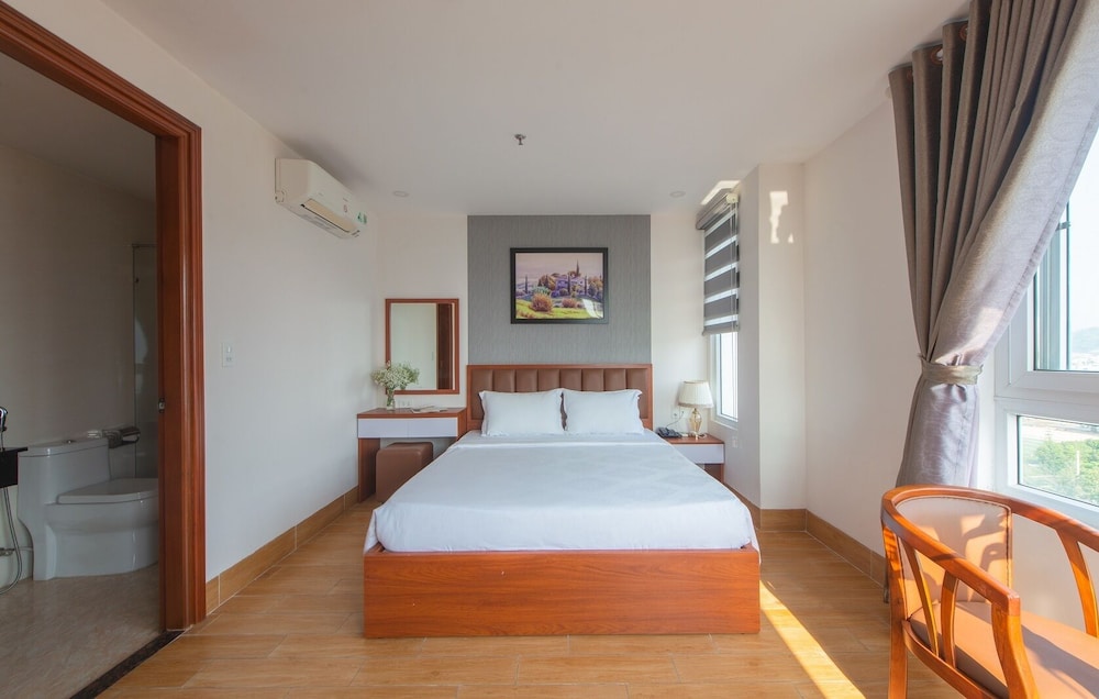 Canary Nha Trang Hotel 13/38