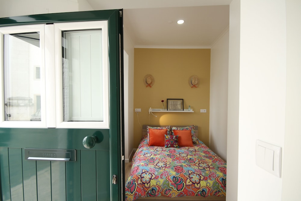 Alfama Right Point 54/55