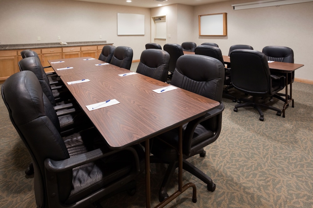 Candlewood Suites Appleton 33/38