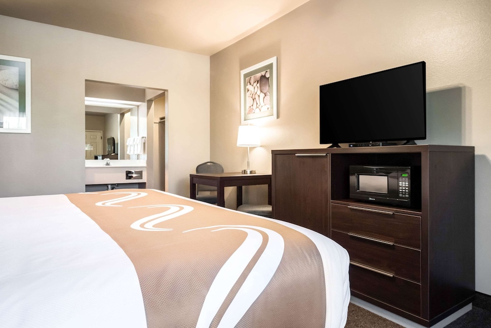 Quality Inn & Suites Bainbridge Island 16/62