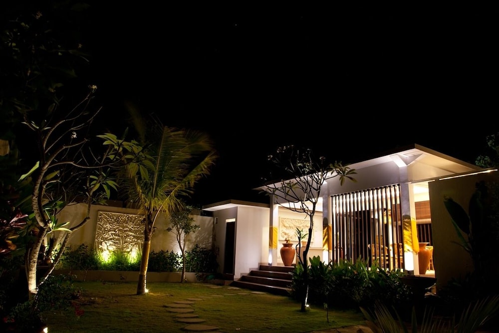The Muaya Villa 4/50