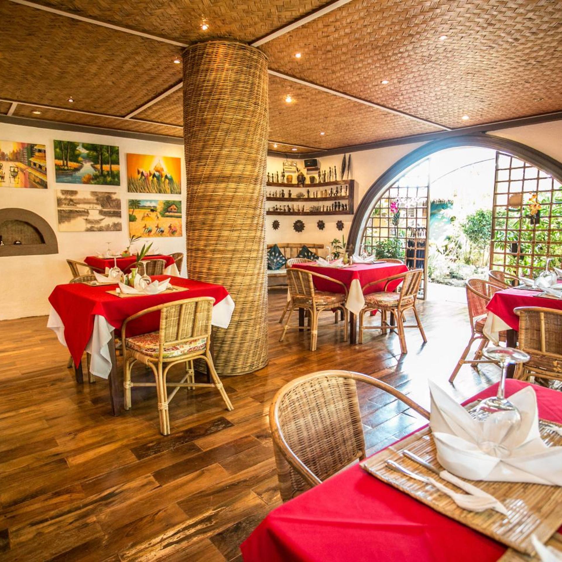Floral Villarosa Hotel 44/65