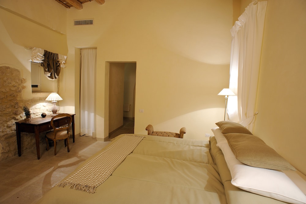 Castello Camemi 13/69