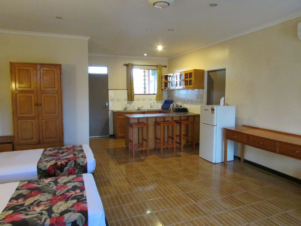 Wailoaloa Beach Resort Fiji 16/76