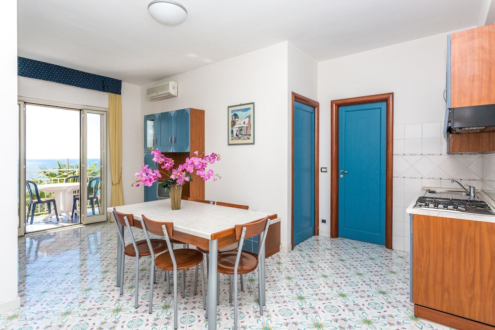 Club Residence la Castellana 34/50