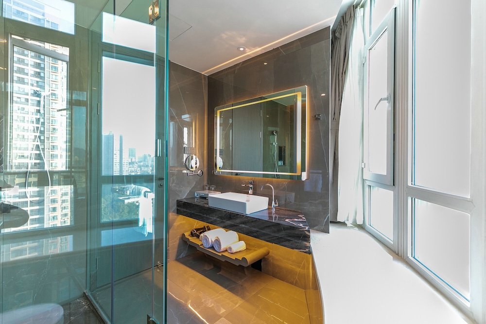 GUANGDONG GEOLOGICAL LANDSCAPE HOTEL 41/46