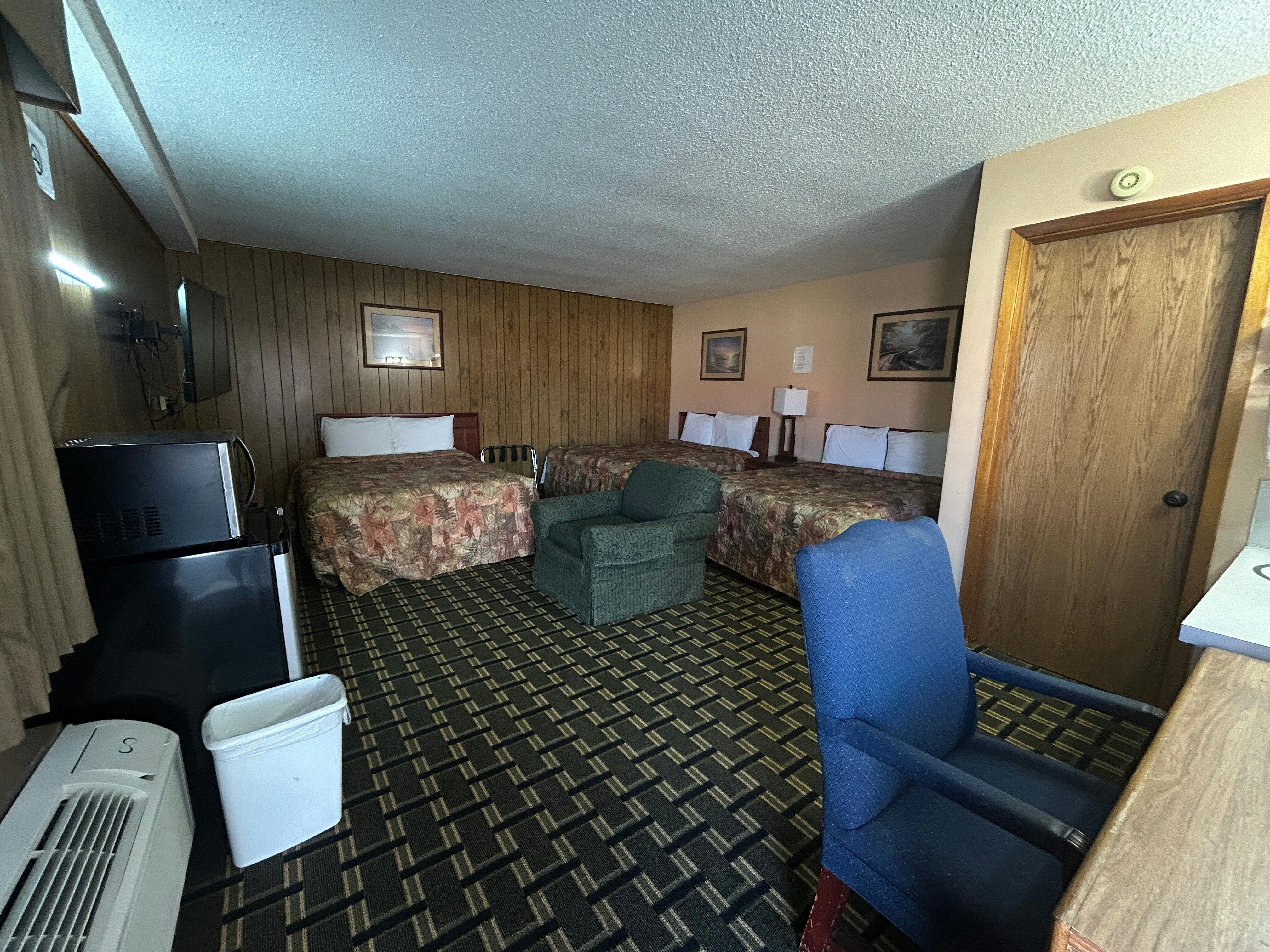 Big 12 Motel Broken Bow 30/43