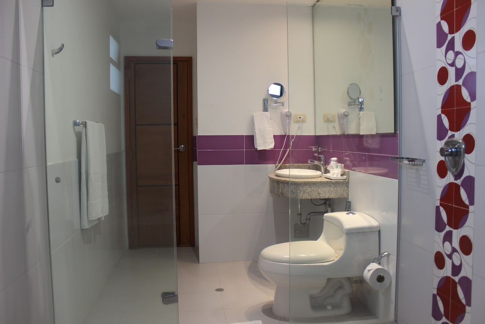 Hotel Atrium Plaza 63/65