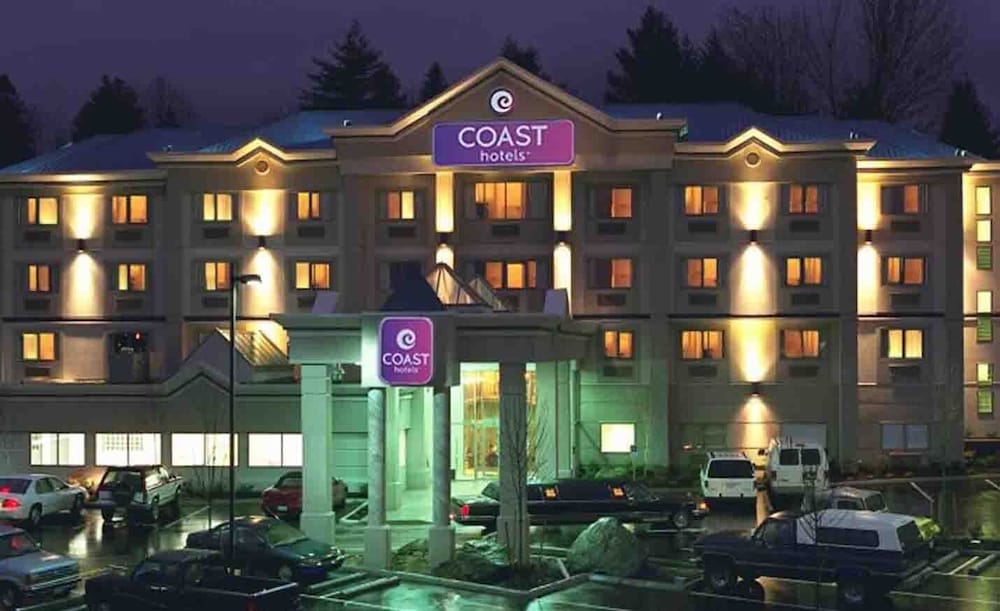 Coast Abbotsford Hotel And Suites 1/50