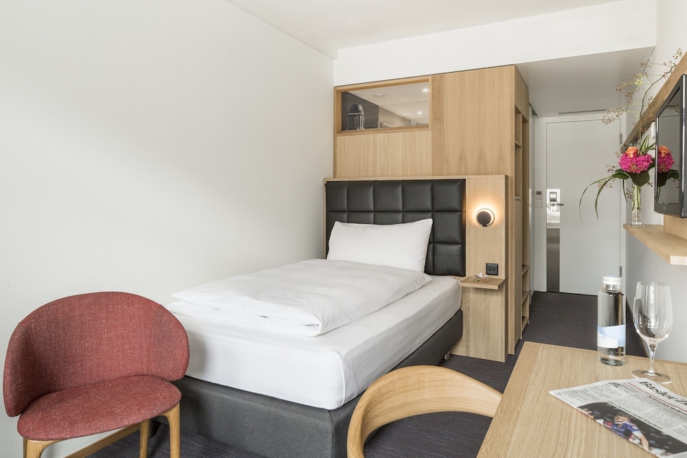 HOTEL BASEL 20/50