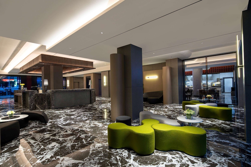 Ramada Encore by Wyndham Enshi 11/27