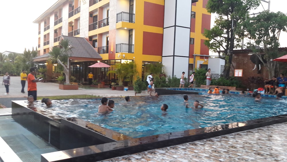 Tawan Anda Garden Hotel 15/45