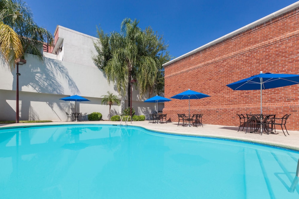 Wyndham Garden Monterrey Norte 25/55
