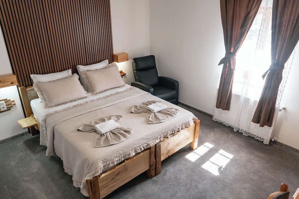Rustic Lodge Plitvice 12/47