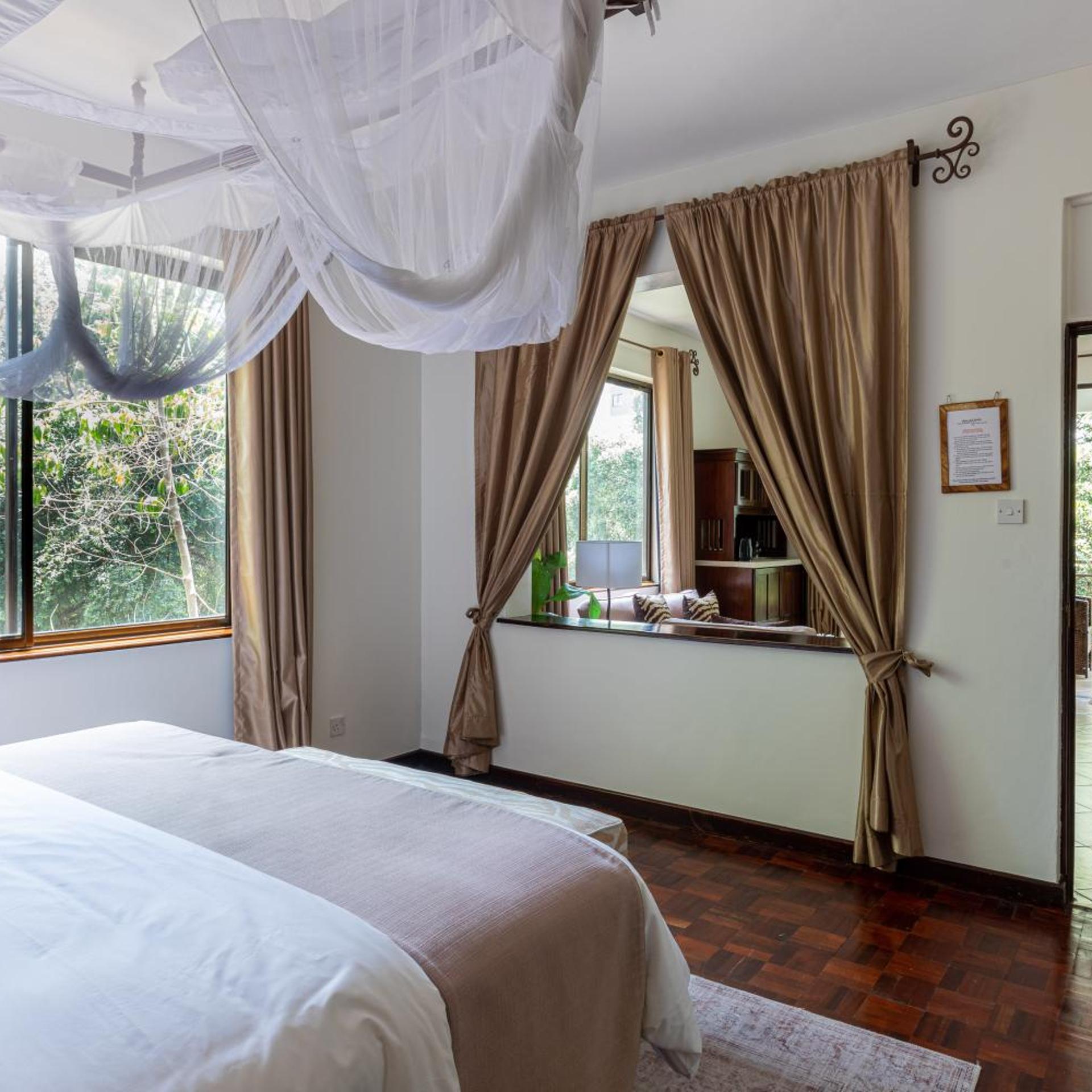 Palace, Suite
