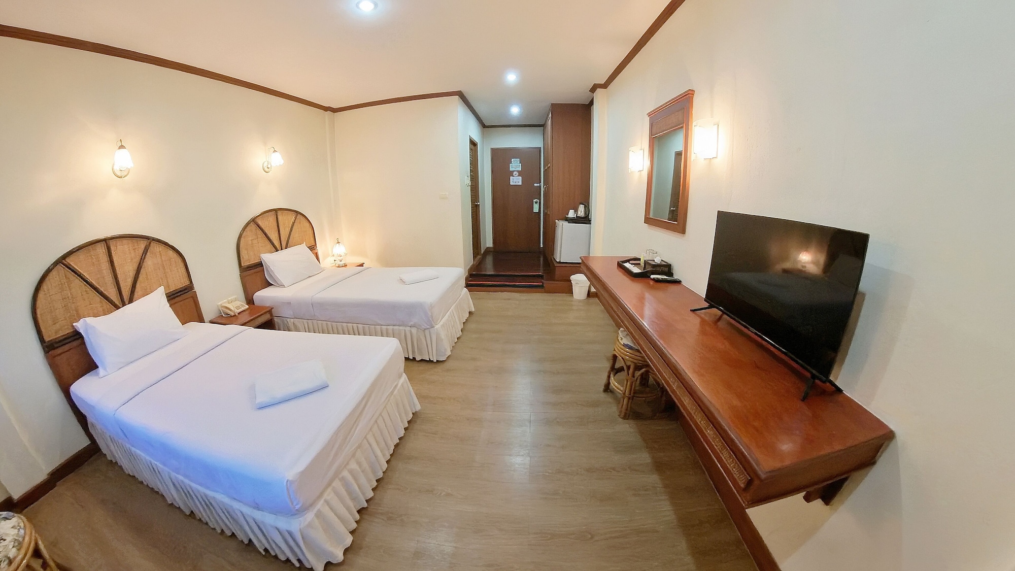 SUPERIOR, TWIN BEDS