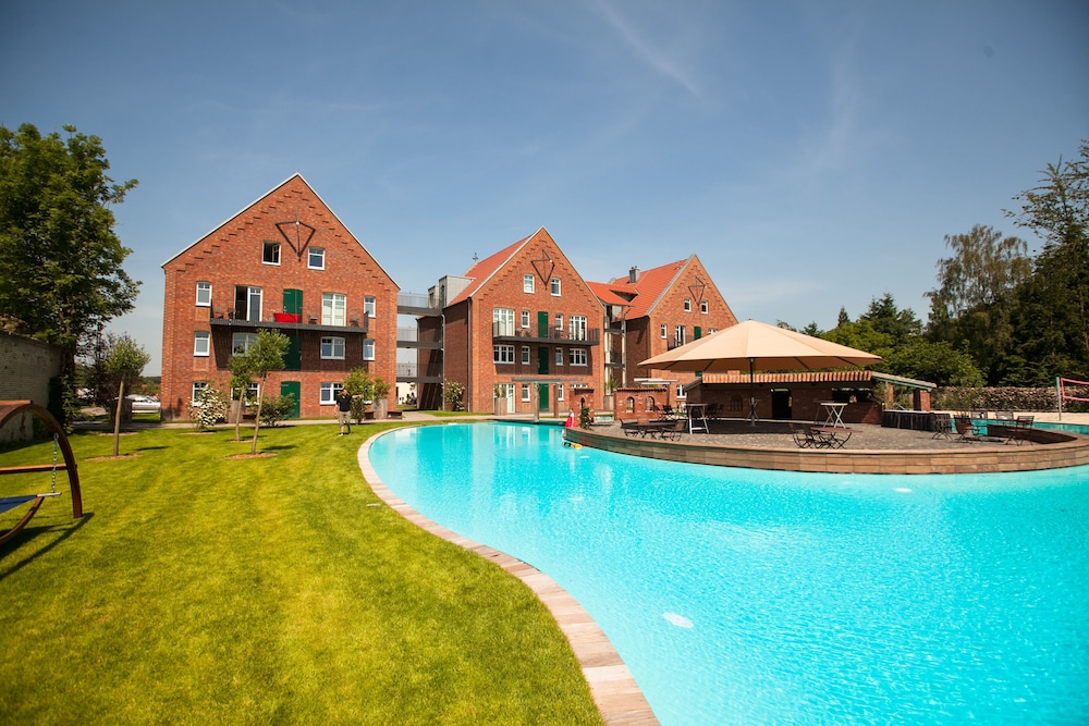 LANDHOTEL HOF BEVERLAND 5/69